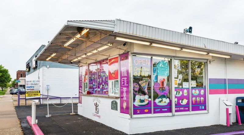 Dairy Freezzz Madison Heights (Dari Twirl) - Current Photo As Dairy Freezzz (newer photo)